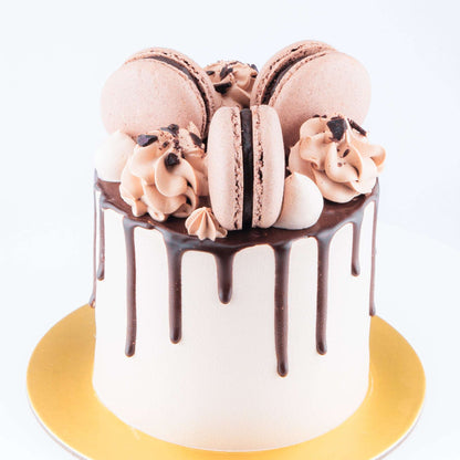 Bundle Set | Chocolate Truffle Cake Petite + 6pcs C1 Macarons | $39.90 Nett