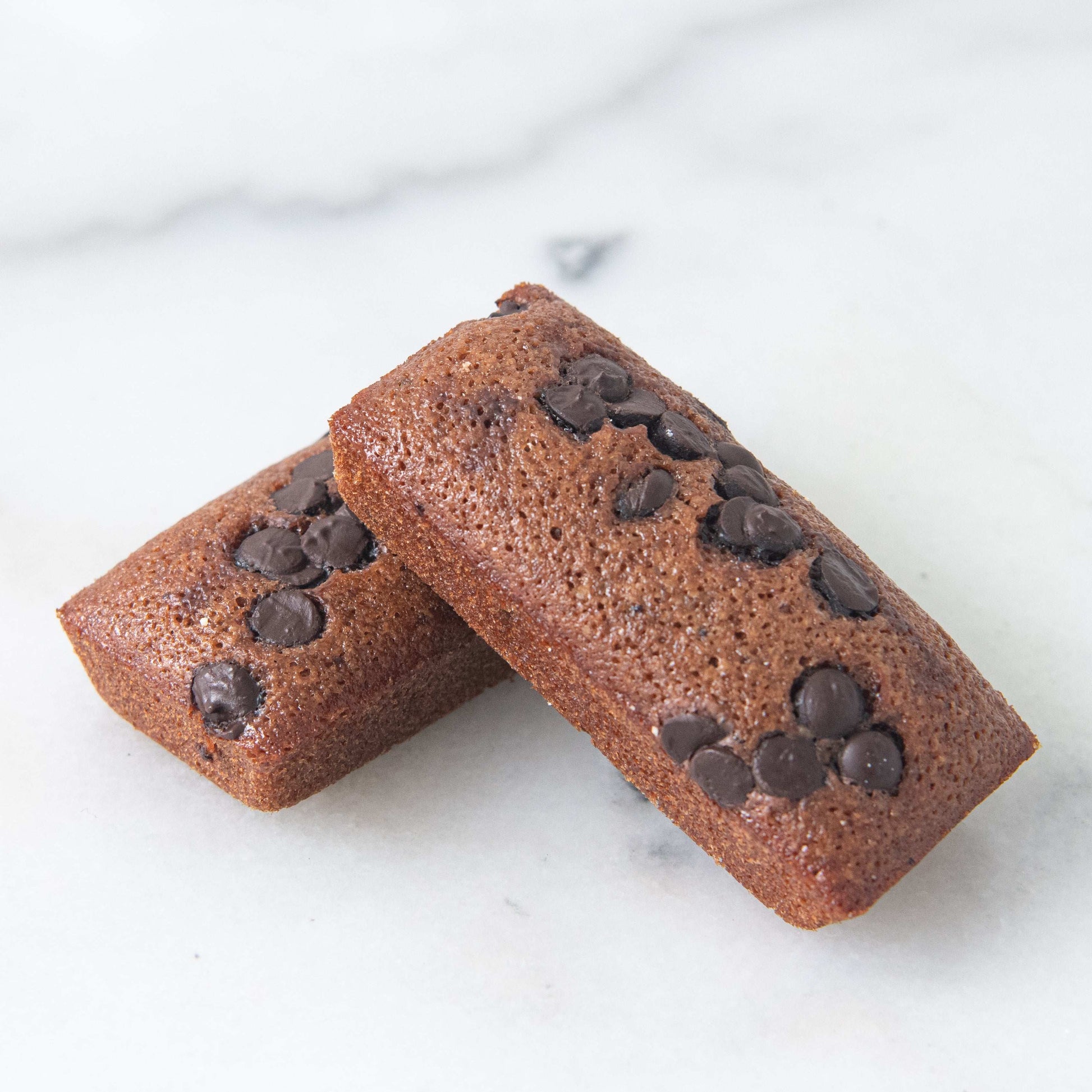 Bundle Set | 6pcs Golden Treat French Financier (3x Original + 3 Chocolate) + 6pcs C1 Macarons | $24.80 Nett