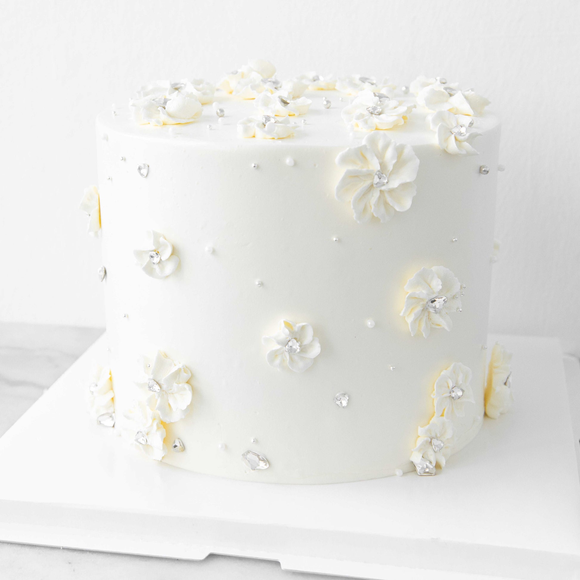 Customized Cake -White Theme Floral Cake
