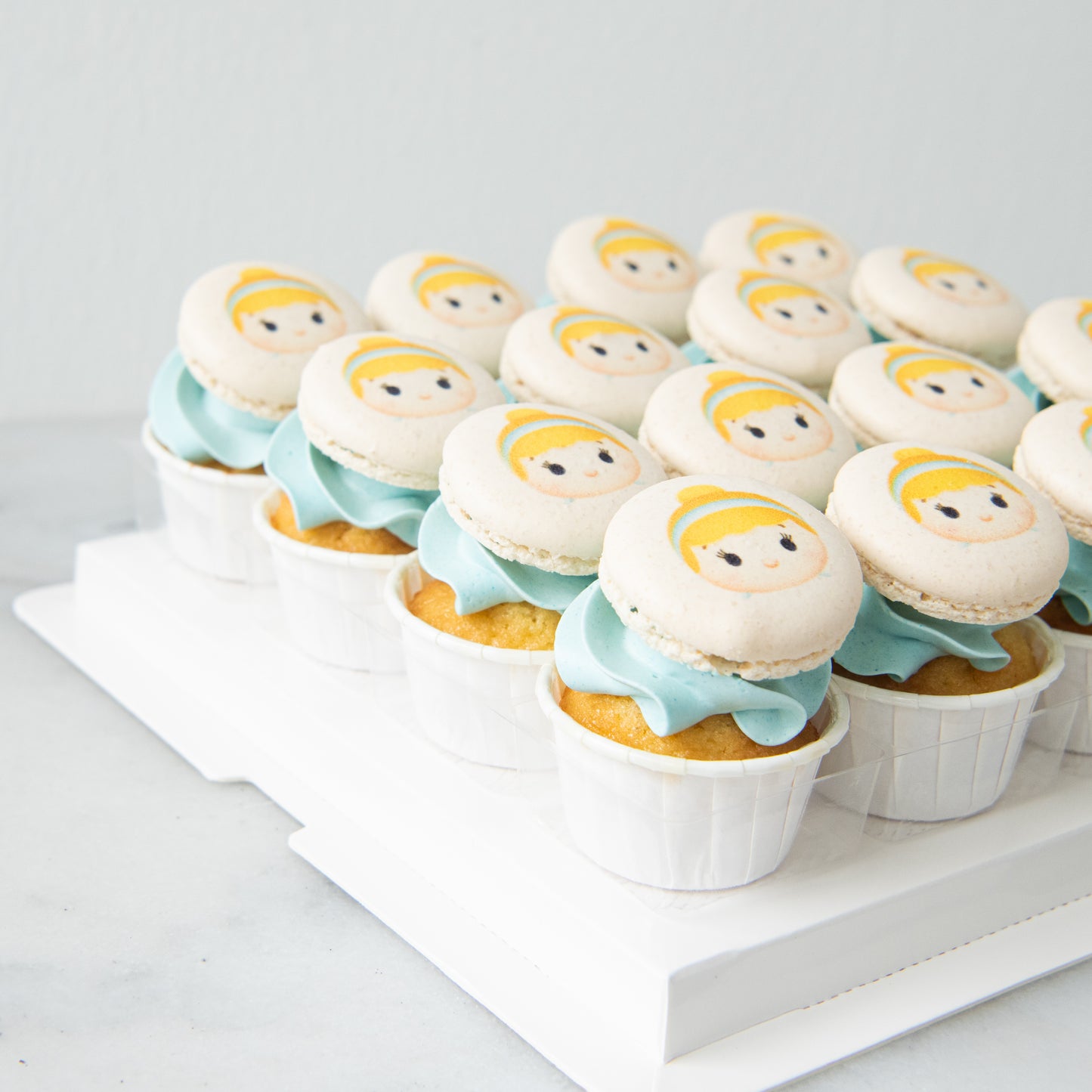 Disney Princess Cinderella 16pcs Cupcake | u.p $88.80