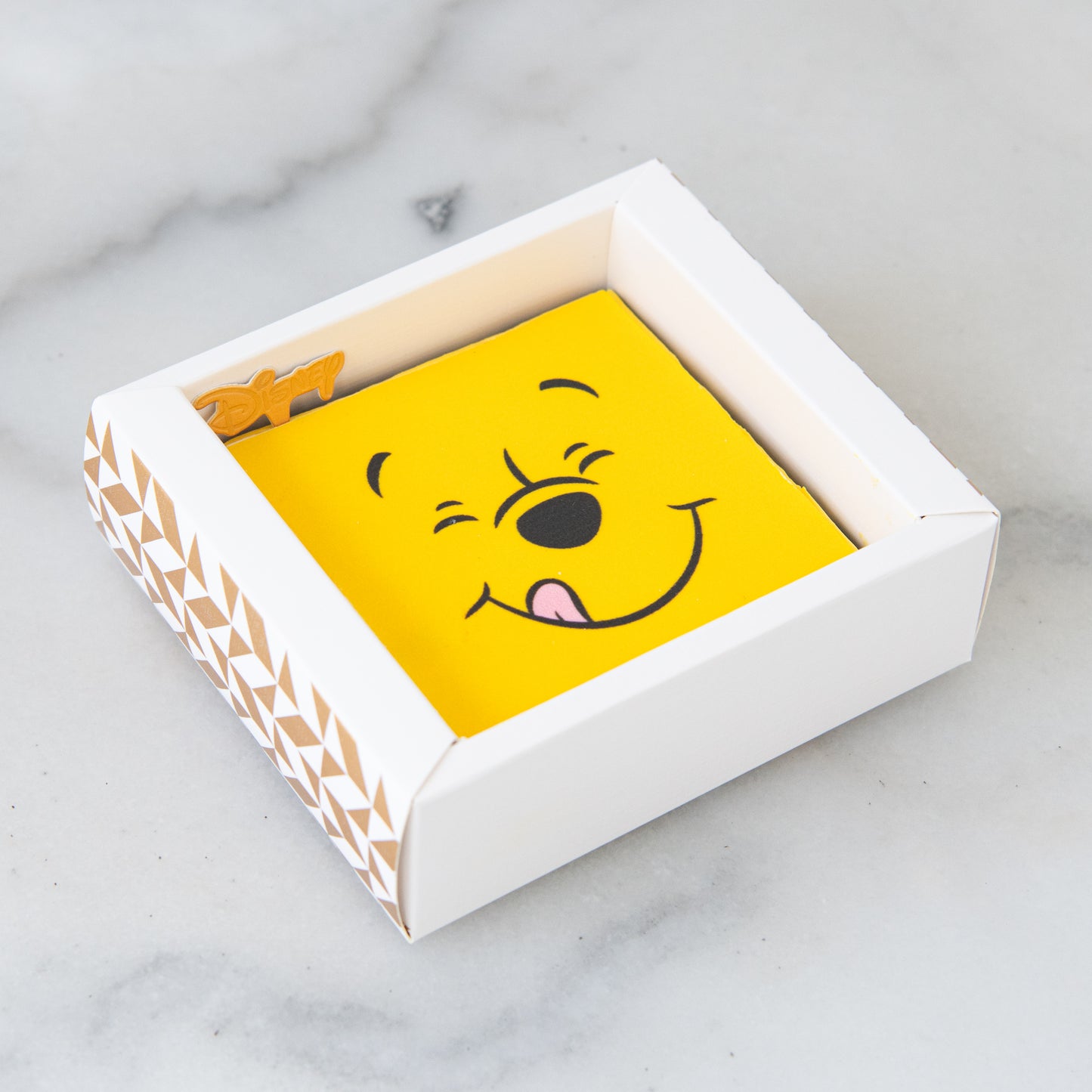 Disney Winnie The Pooh Face Petite Brownie 8x8 | (U.P $20.80)