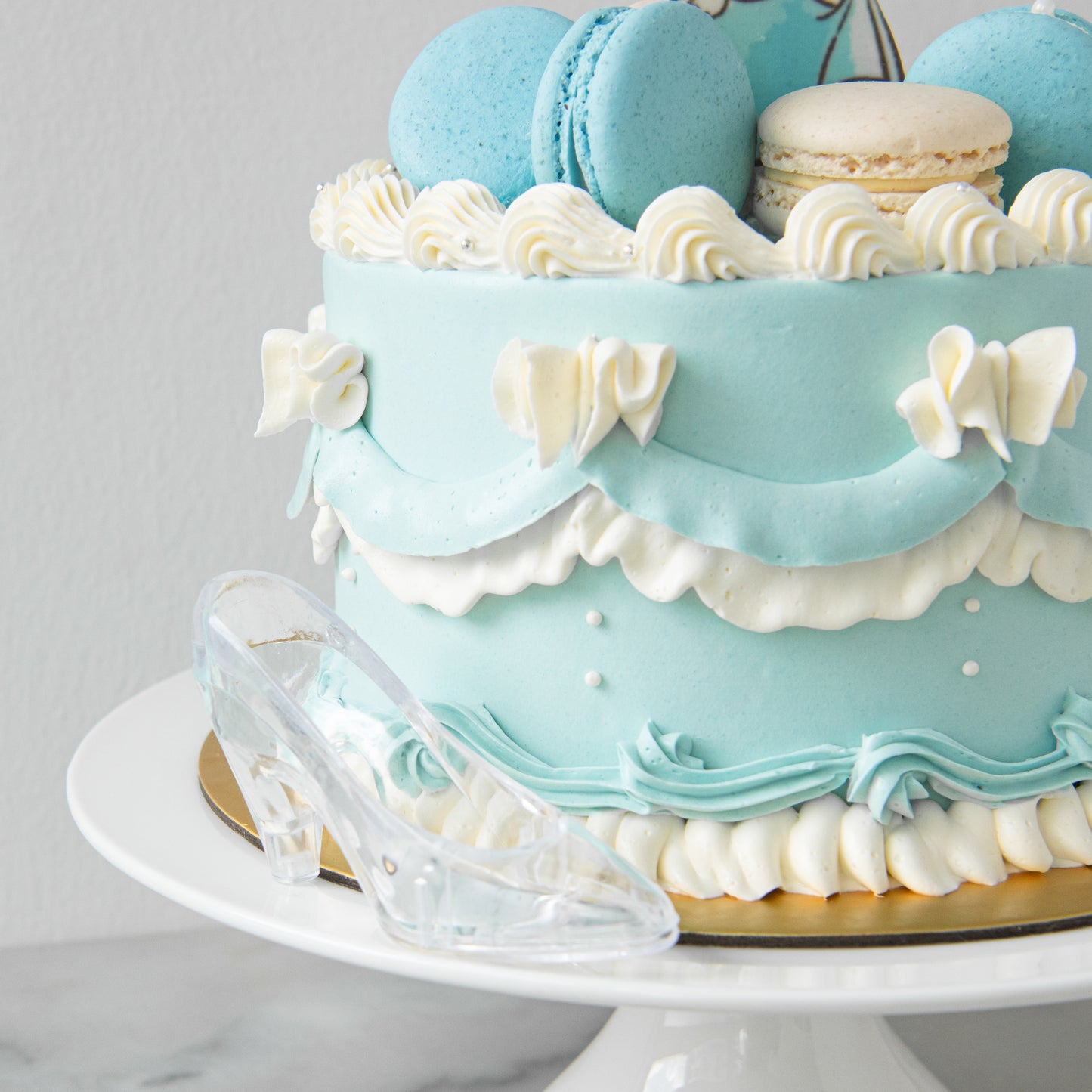 Disney Princess Cinderella Cake 6'' | (U.P $228.00)