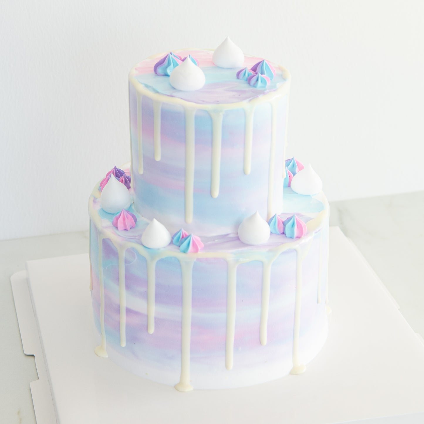 2-Tiers Unicorn Cake + FREE 5pcs Meringue (Customised Pre order 3 days in advance)