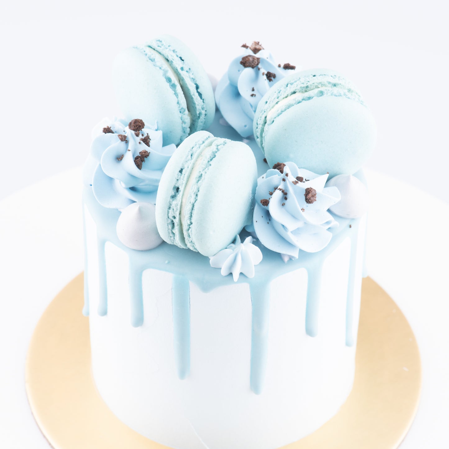 Bundle Set | Cookies & Cream Cake Petite + 6pcs C1 Macarons | $39.90 Nett