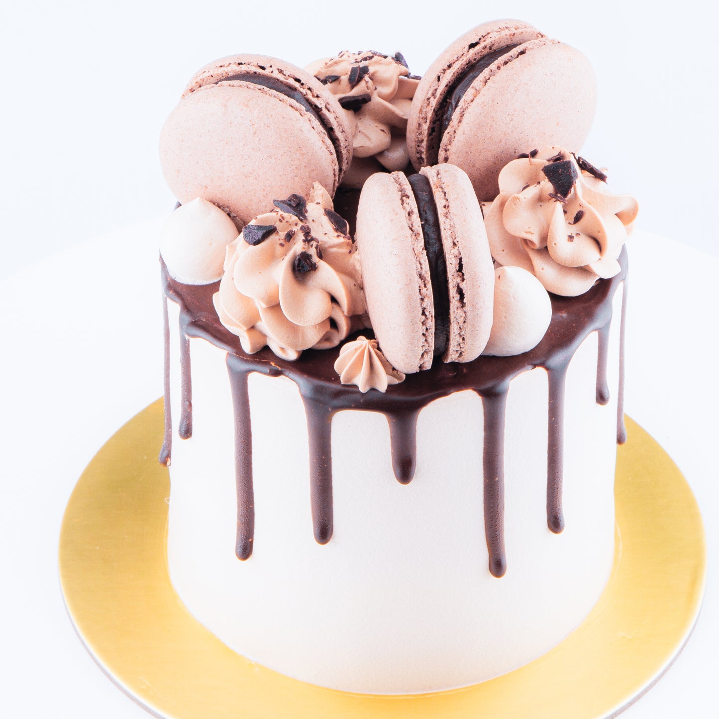 Chocolate Truffle Cake Petite   | Including 3 pcs Macarons | (U.P $60.00)