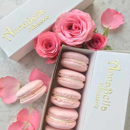 Macarons Bouquet Flowers (10pcs Heartshaped) with Fresh Flower and Ribbon + 1 Box 10pcs Premium 1